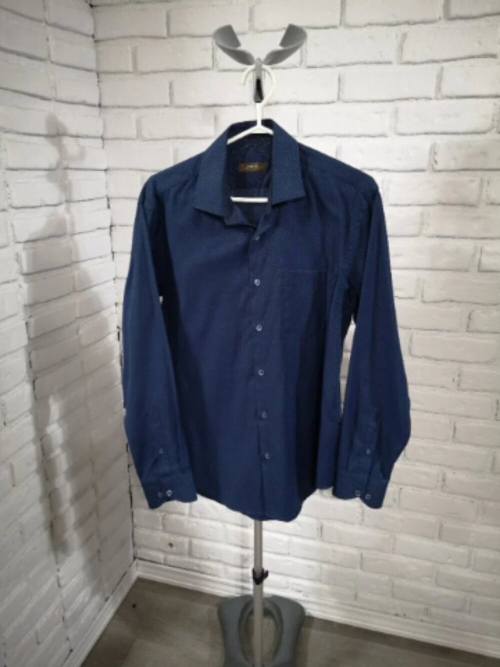 Versa by Eccolo Men's Size Medium Navy Button Front & Cuffs Dress Shirt Office